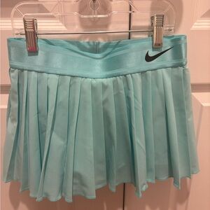 Nike girls tennis skirt.  Size S.